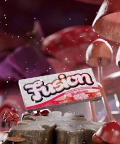 Fusion Strawberries & Cream Chocolate Bar